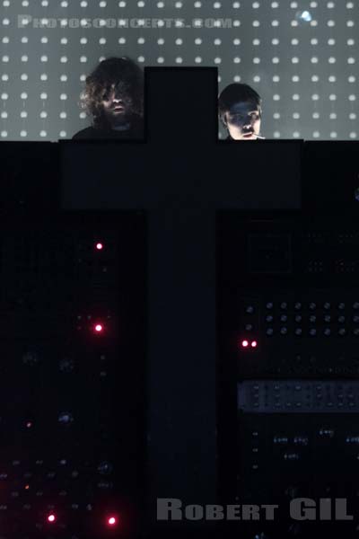 JUSTICE - 2012-02-04 - PARIS - Olympia - 